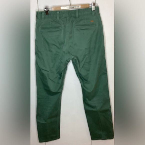 Dockers Alpha Khakis athletic fit. Green men’s 31/30 - Picture 2 of 10